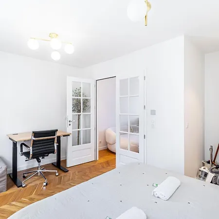 Guestready - Peace And Comfort In The 19th דירה פריז